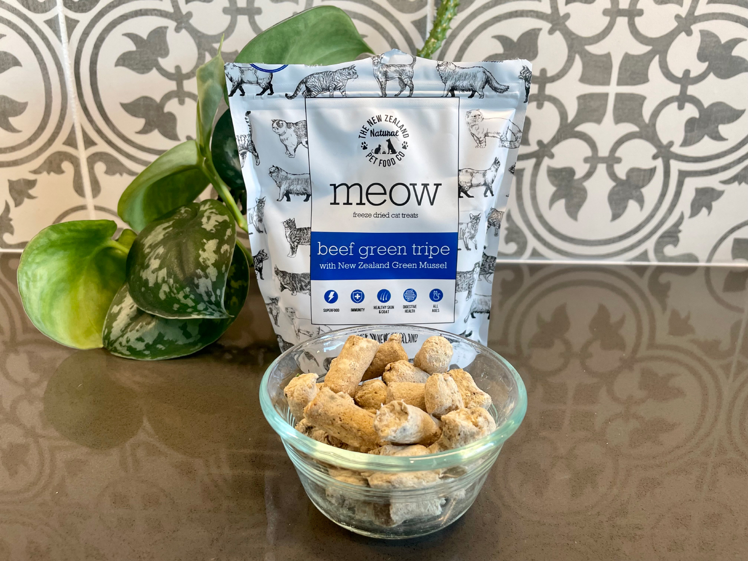 The New Zealand Natural Pet Food Co. Woof Beef Green Tripe Grain-Free Freeze-Dried Dog Treats